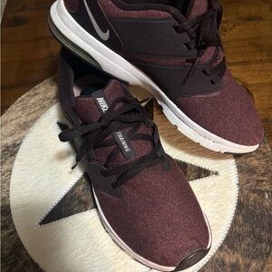 Nike Women's Maroon and Black Athletic Shoes
